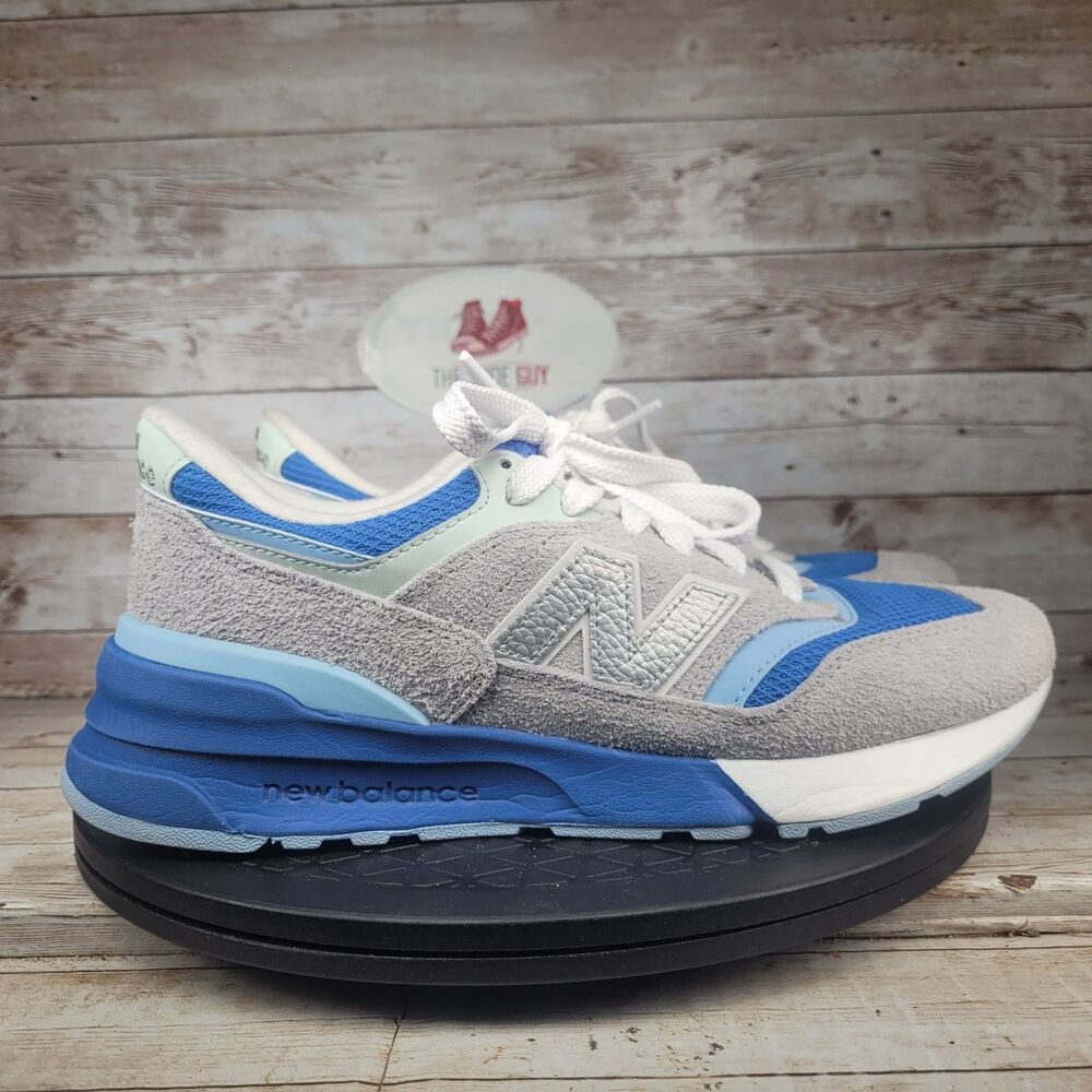 New Balance 997R Men's Size 8.5 Low Blue Athletic Shoes